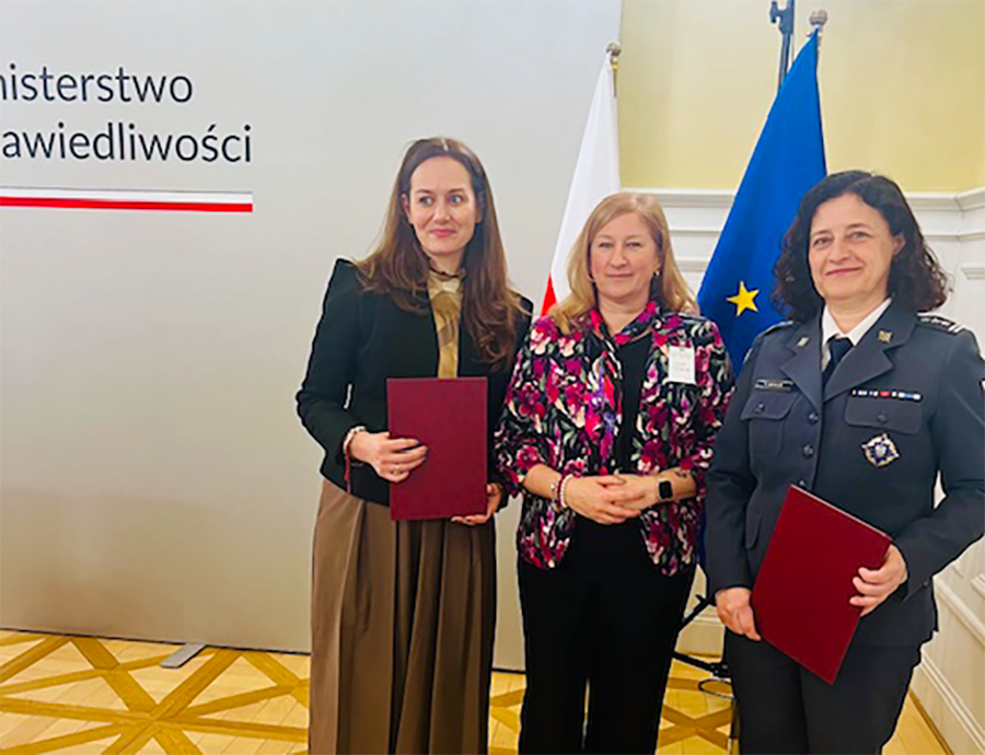 Podpisanie Karty Praw Dzieci Rodziców Pozbawionych Wolności